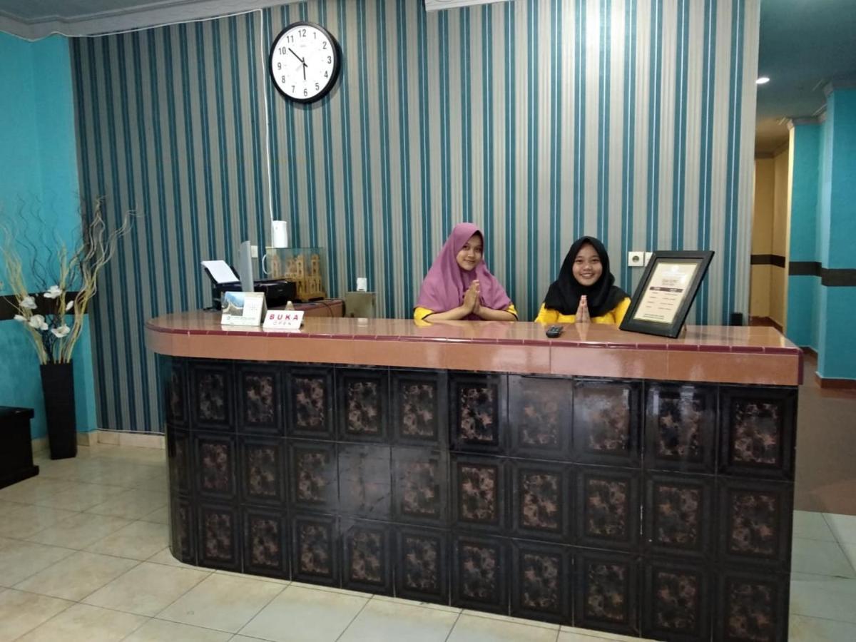 Reddoorz Near Yuki Simpang Raya Mall Medan 2 Εξωτερικό φωτογραφία